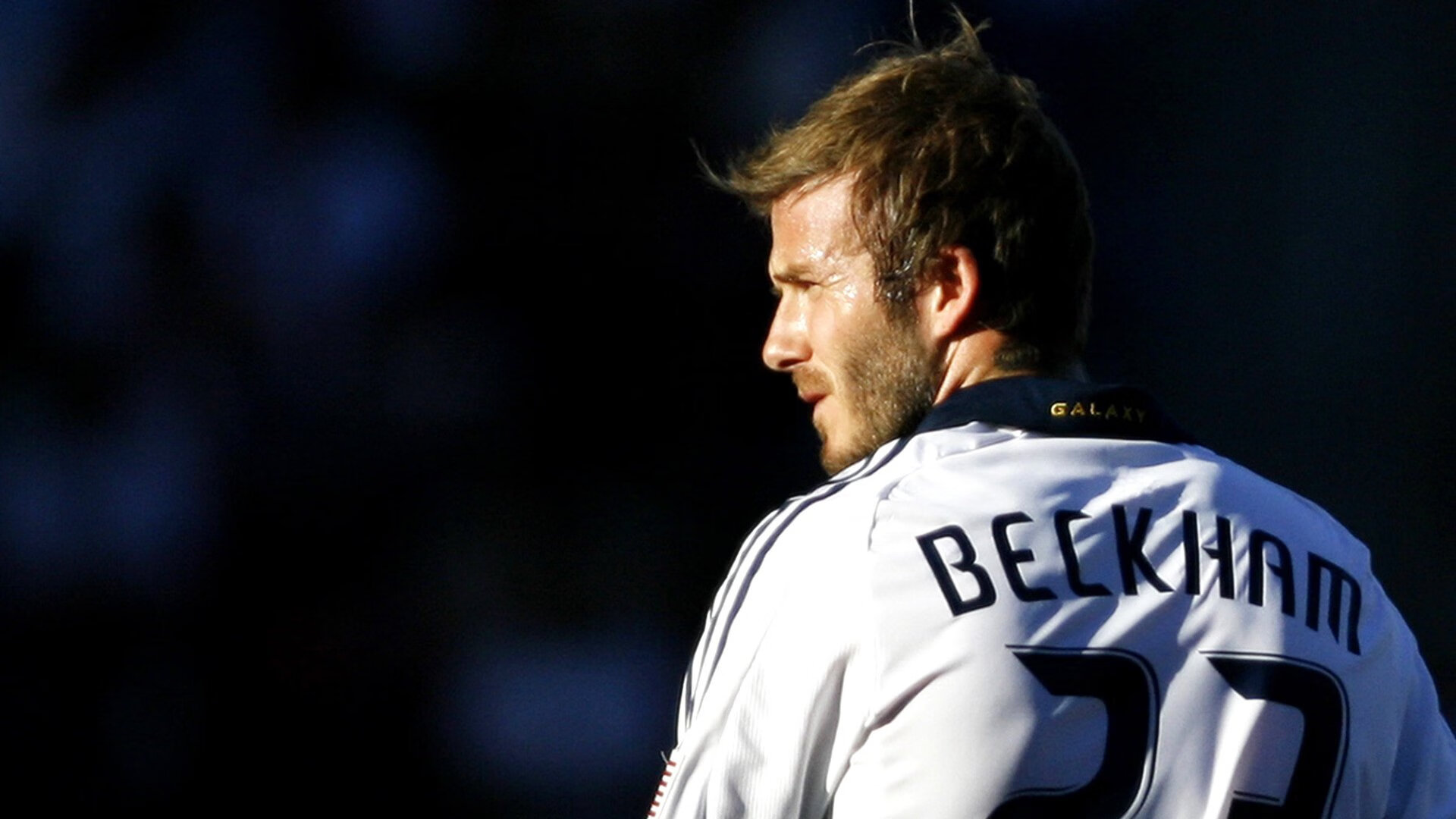 卡塔尔巴林世界杯预选赛开幕,球迷热情观战,世界杯预选赛巴林vs伊拉克直播