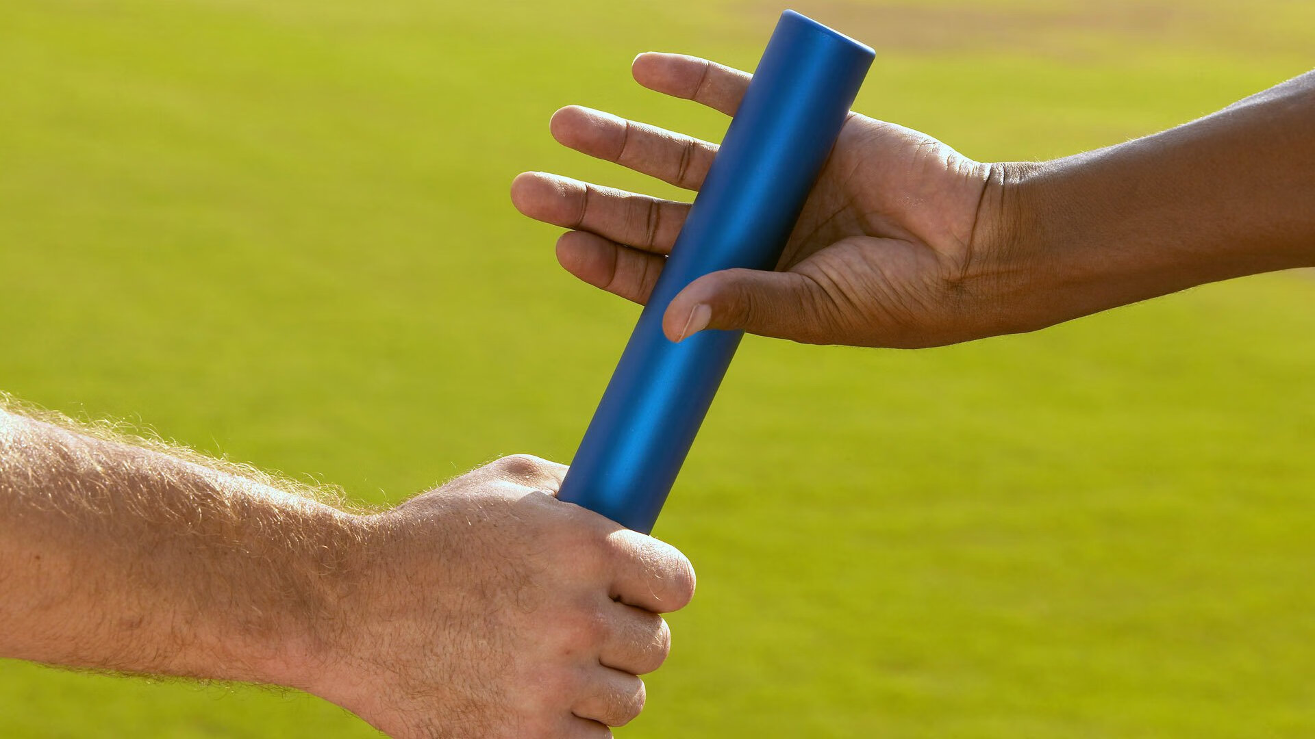 澳大利亚队领先阿曼队,晋级世界杯预选赛次轮,澳大利亚和阿曼的比赛结果